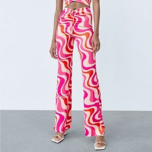 NWT Zara flared print pants Size Small